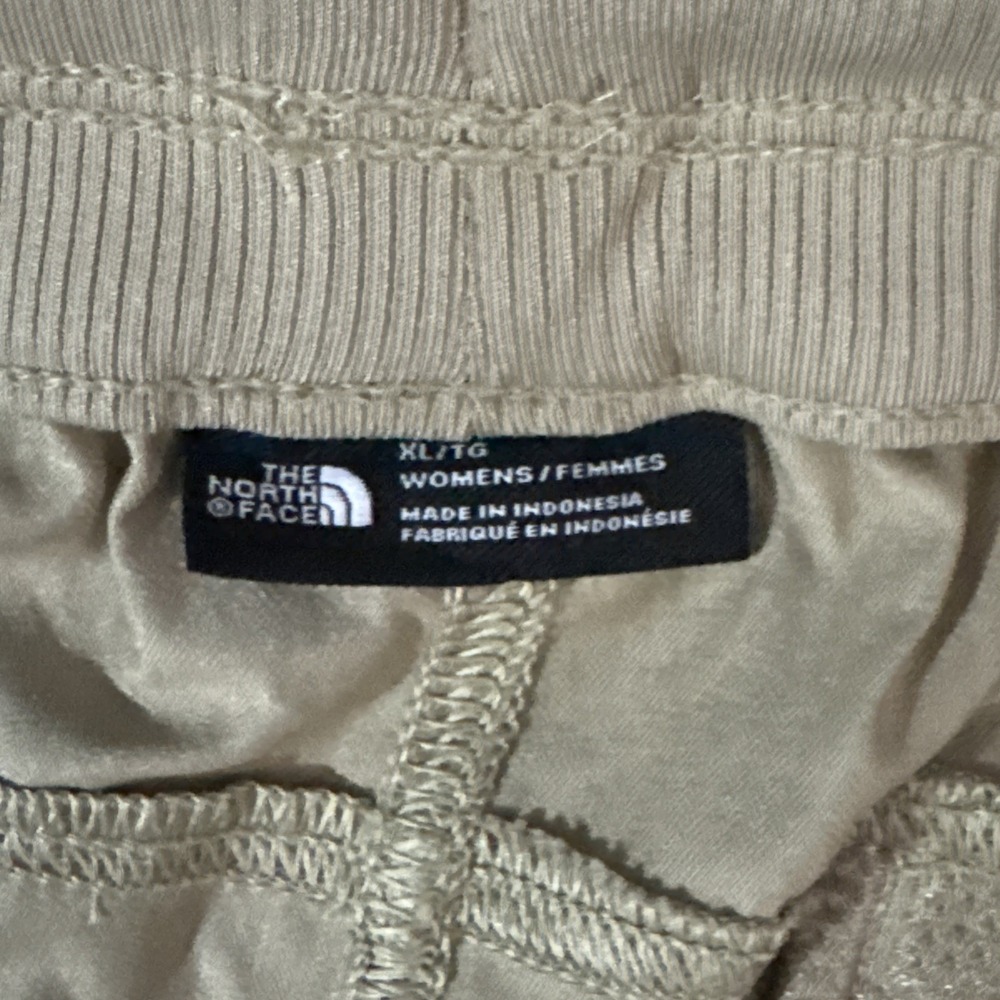 North Face Cropped Activewear Pants Women XL Beige Hike Camp Gorpcore Drawstring - Picture 5 of 12